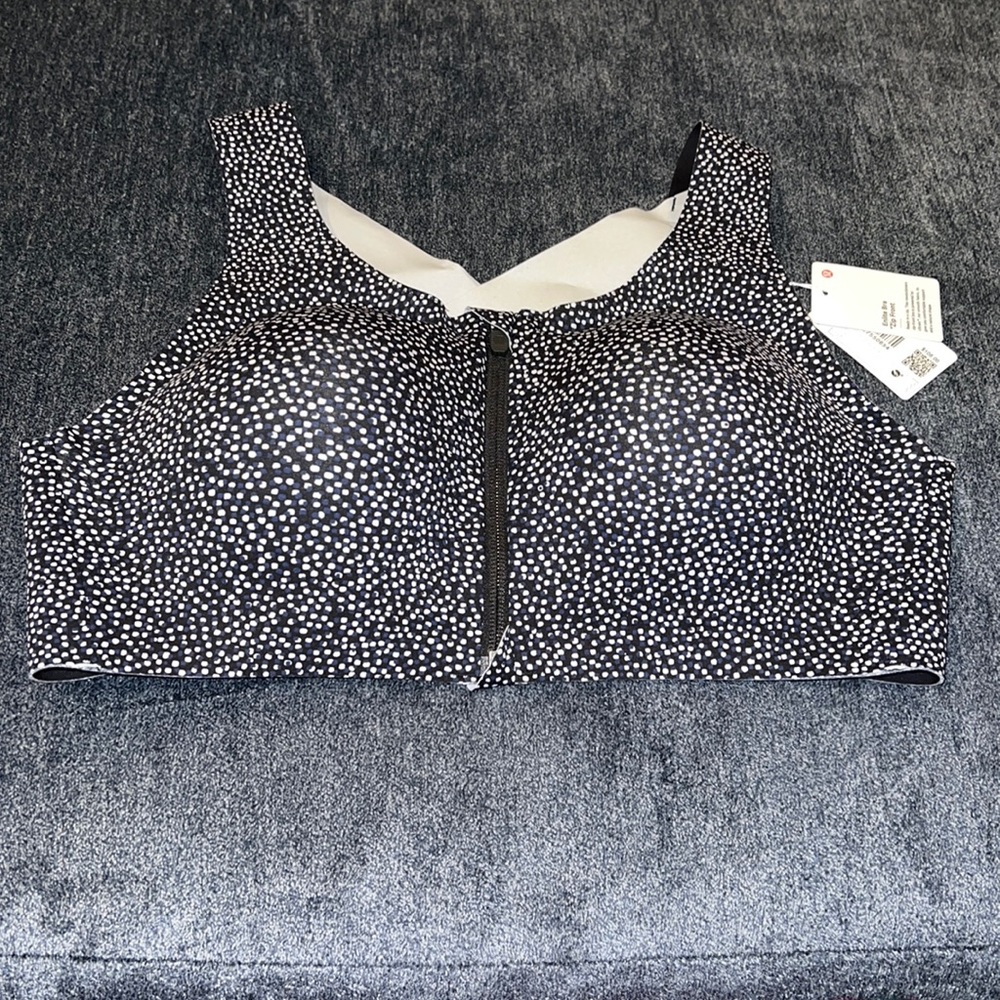 NWT Brand new Enlite Bra *Zip Front size 38 C